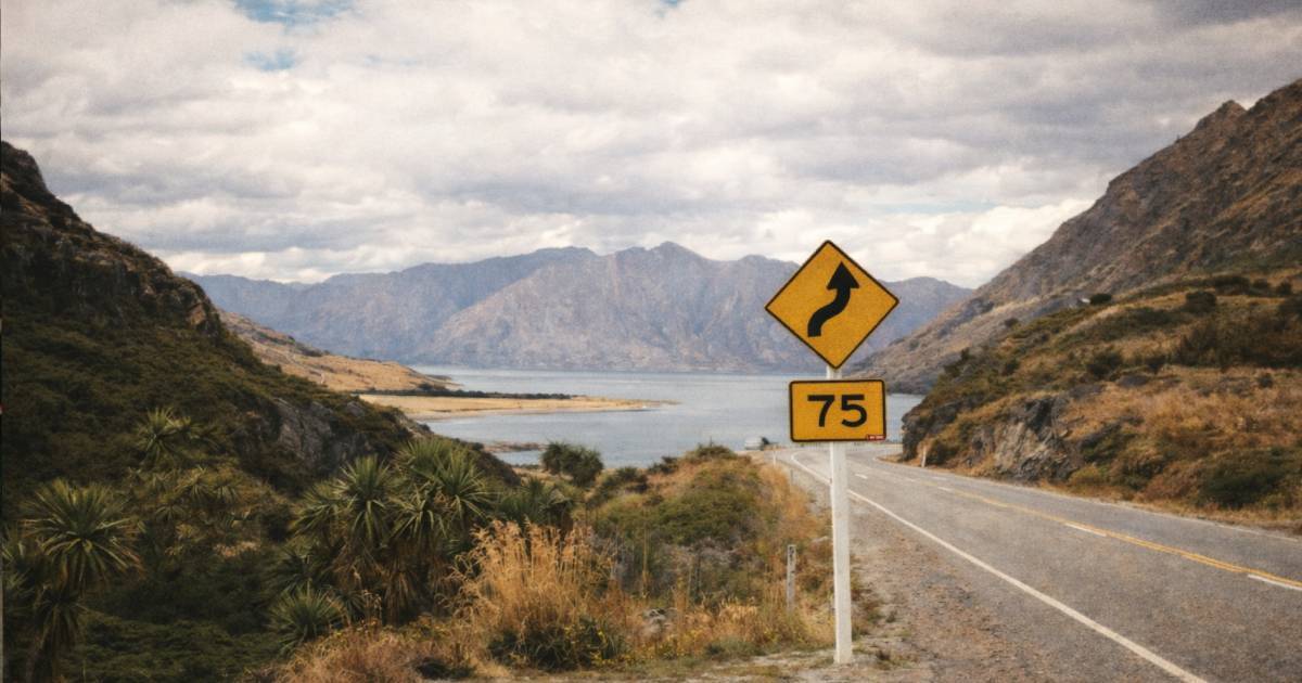 Luminate banner template